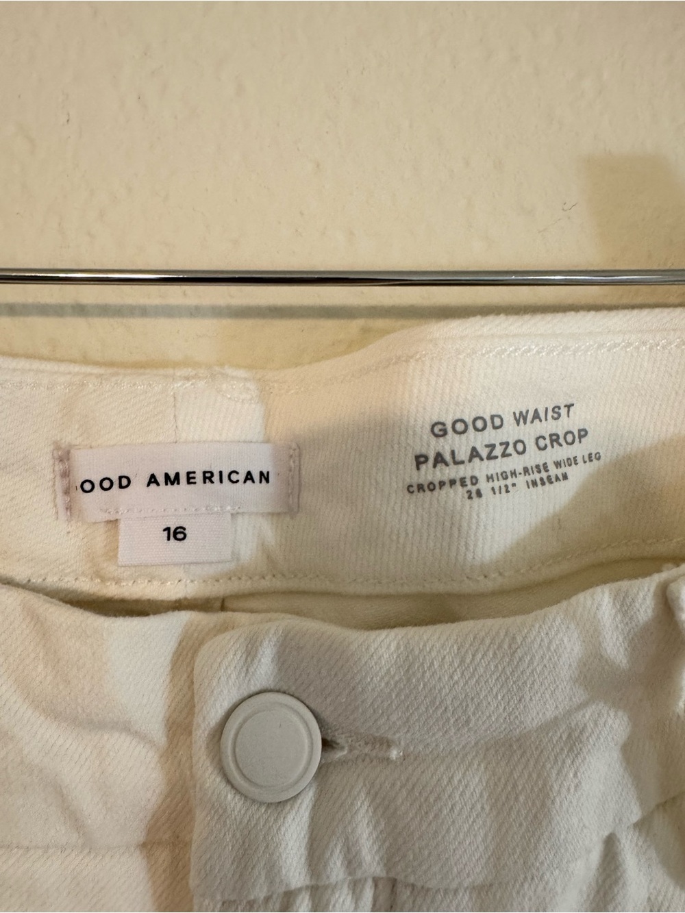 Good American Good Morning ain’t Palazzo White Jeans - Picture 6 of 8